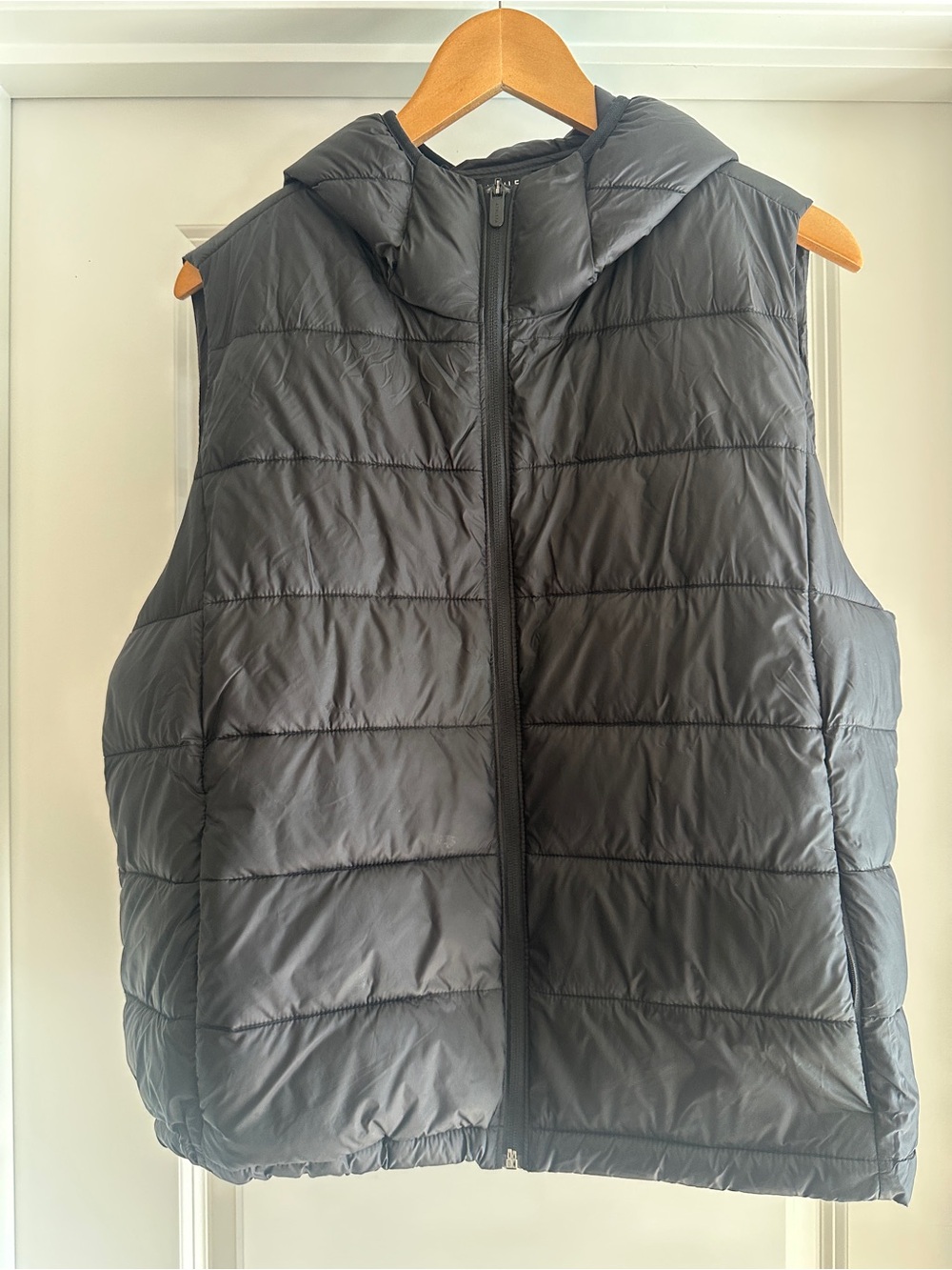 Athleta Aire Black Hooded Puffer Vest